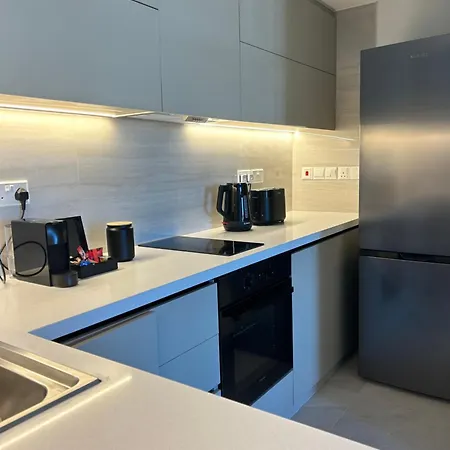 アパートホテル Pigeon リマソール