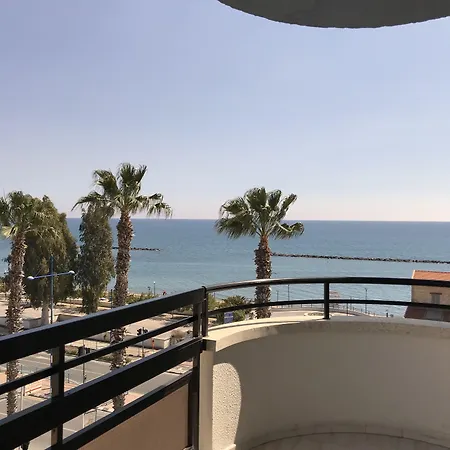 アパートホテル Pigeon