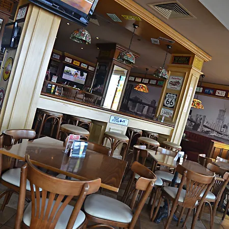 アパートホテル Pigeon リマソール