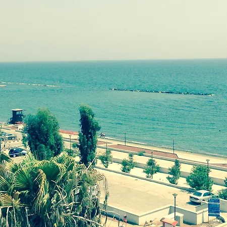 アパートホテル Pigeon