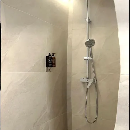 Aparthotel Pigeon Lemesos