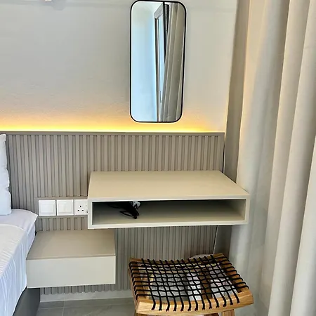 Pigeon Aparthotel Lemesos