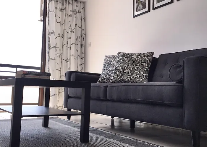 Pigeon Aparthotel Lemesos