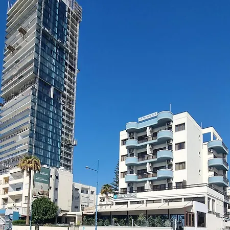 מלון דירות Pigeon לימסול