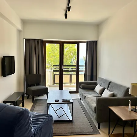 Pigeon Aparthotel 2*