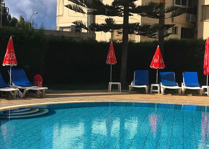 Pigeon Ξενοδοχείο με διαμερίσματα Λεμεσός