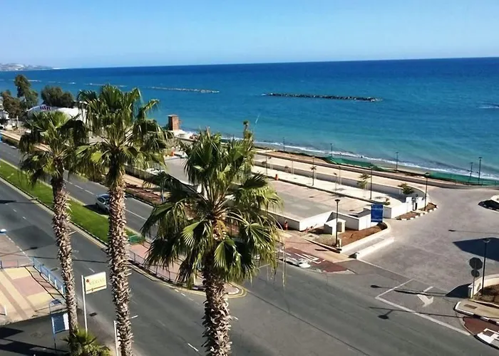 Pigeon Ξενοδοχείο με διαμερίσματα Λεμεσός